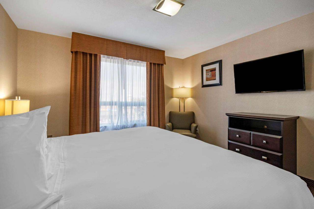 Best Western Bonnyville Inn & Suites Екстериор снимка
