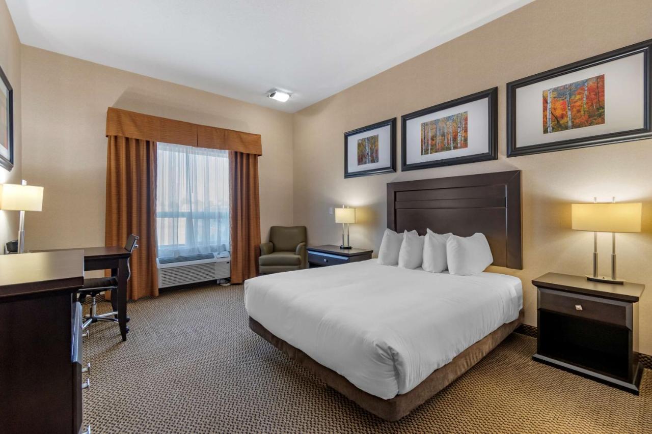 Best Western Bonnyville Inn & Suites Екстериор снимка