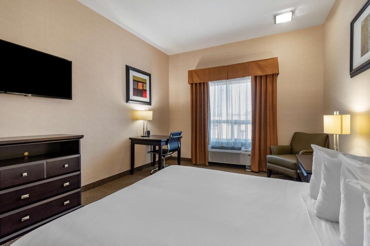 Best Western Bonnyville Inn & Suites Екстериор снимка