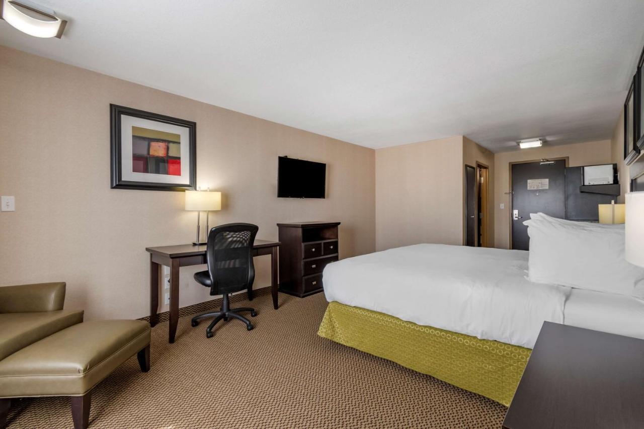 Best Western Bonnyville Inn & Suites Екстериор снимка